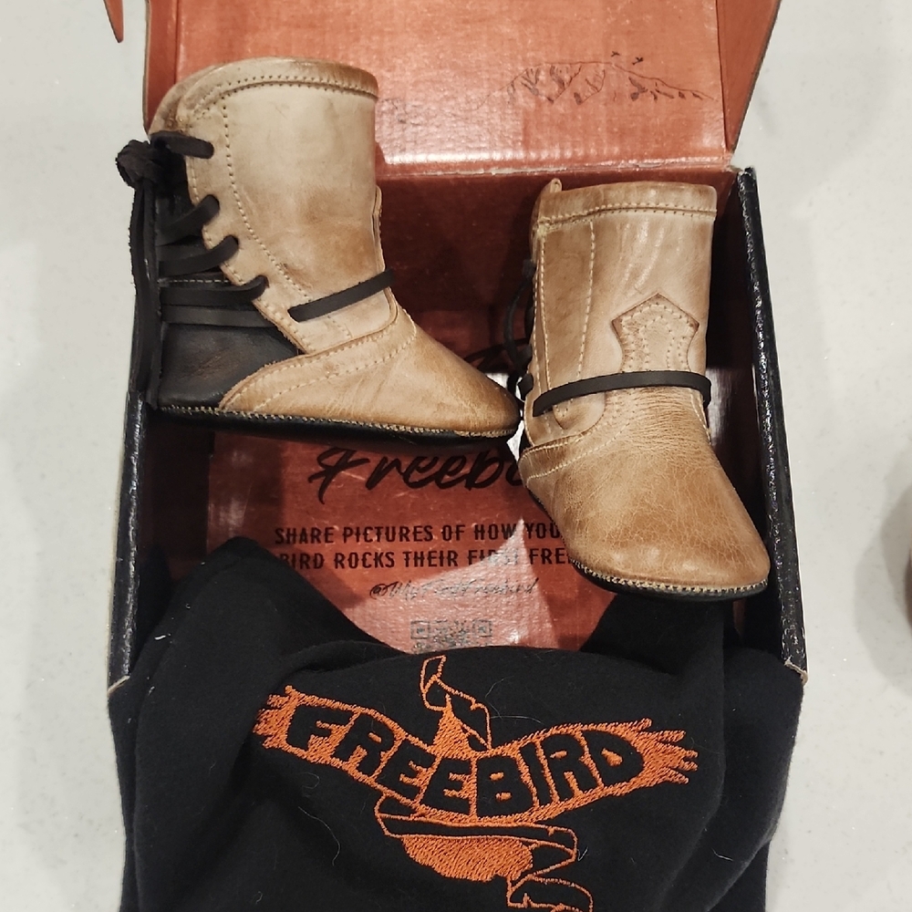 Freebird Infant Boots in Beige and Dark Brown